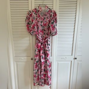 Sue Sartor size small